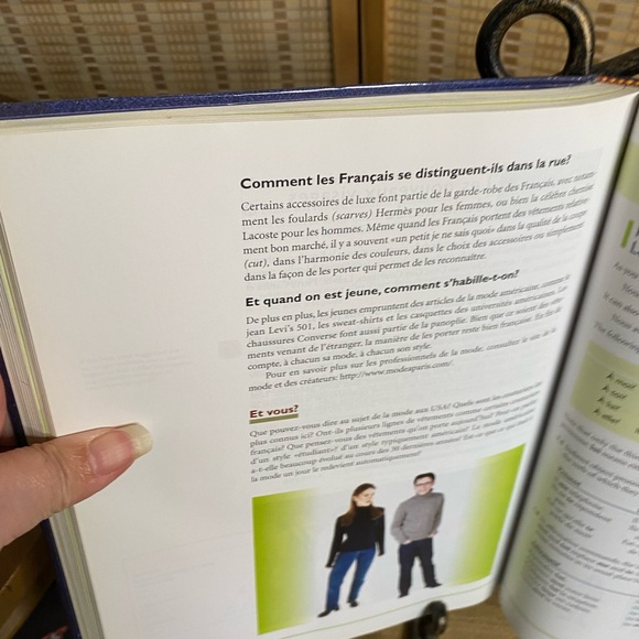 Hardcover edition book, learn French - Picture 9 of 11